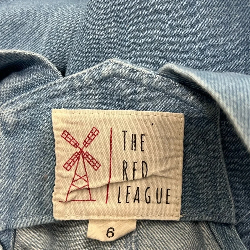 The Red League Girl's Overall Dress Size 6 Blue Chambray Casual